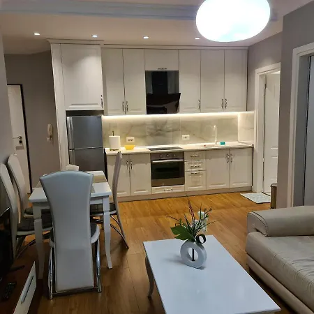 Comfort Center Apartment *