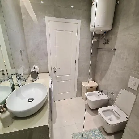 Comfort Center Apartment Tirana